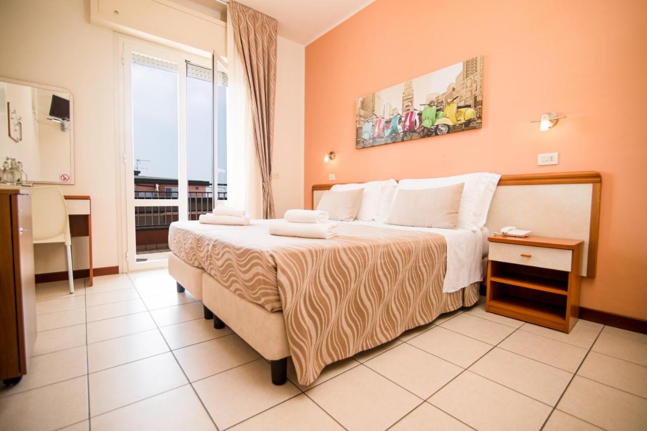 Unique Hotel Cesenatico Exterior photo